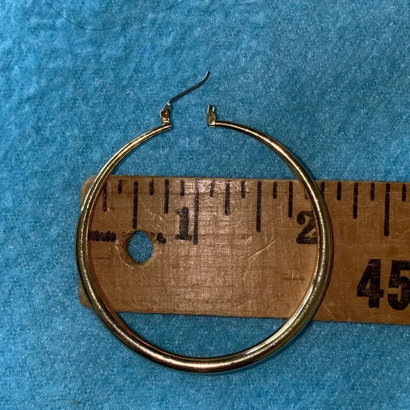 HOOPS tappered gold tone pierced earrings size 2 inch - Picture 4 of 5